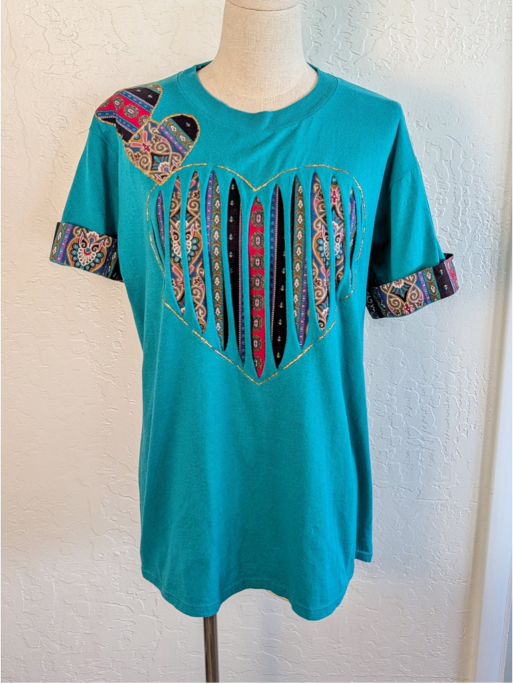 Vintage Jerzees USA Heart Applique Tee L Folk Art Patchwork Craftcore